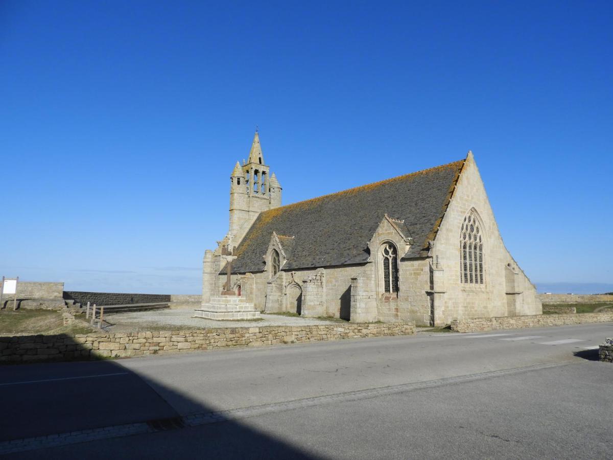 Saint-Guénolé Les Volets Bleus Bed & Breakfast エクステリア 写真